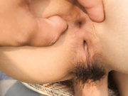 搭车的潜规则惨遭失身之痛抓着电线杆一顿艹再到车里无套内射相当刺激