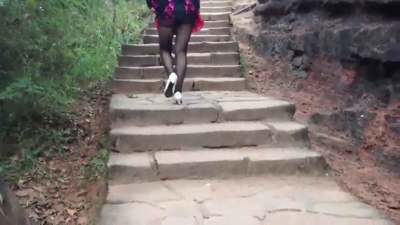 国产母子操屄2（剧情精彩对白淫荡）