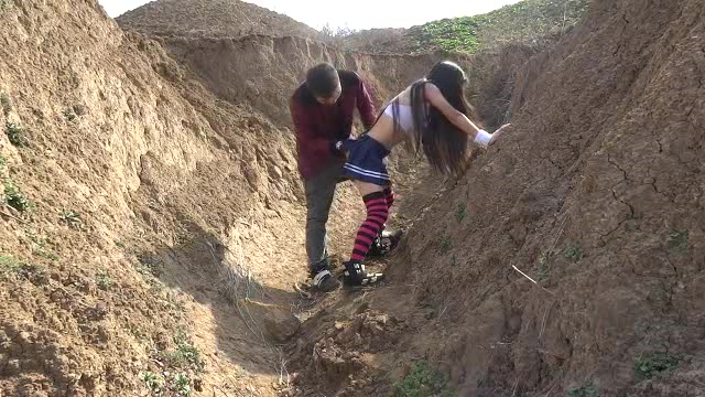 情景剧野外QJ学生妹(面具掉了露脸)无水印完整版