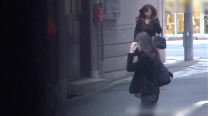 办公室女白领女厕偷拍粉嫩实习生小穴