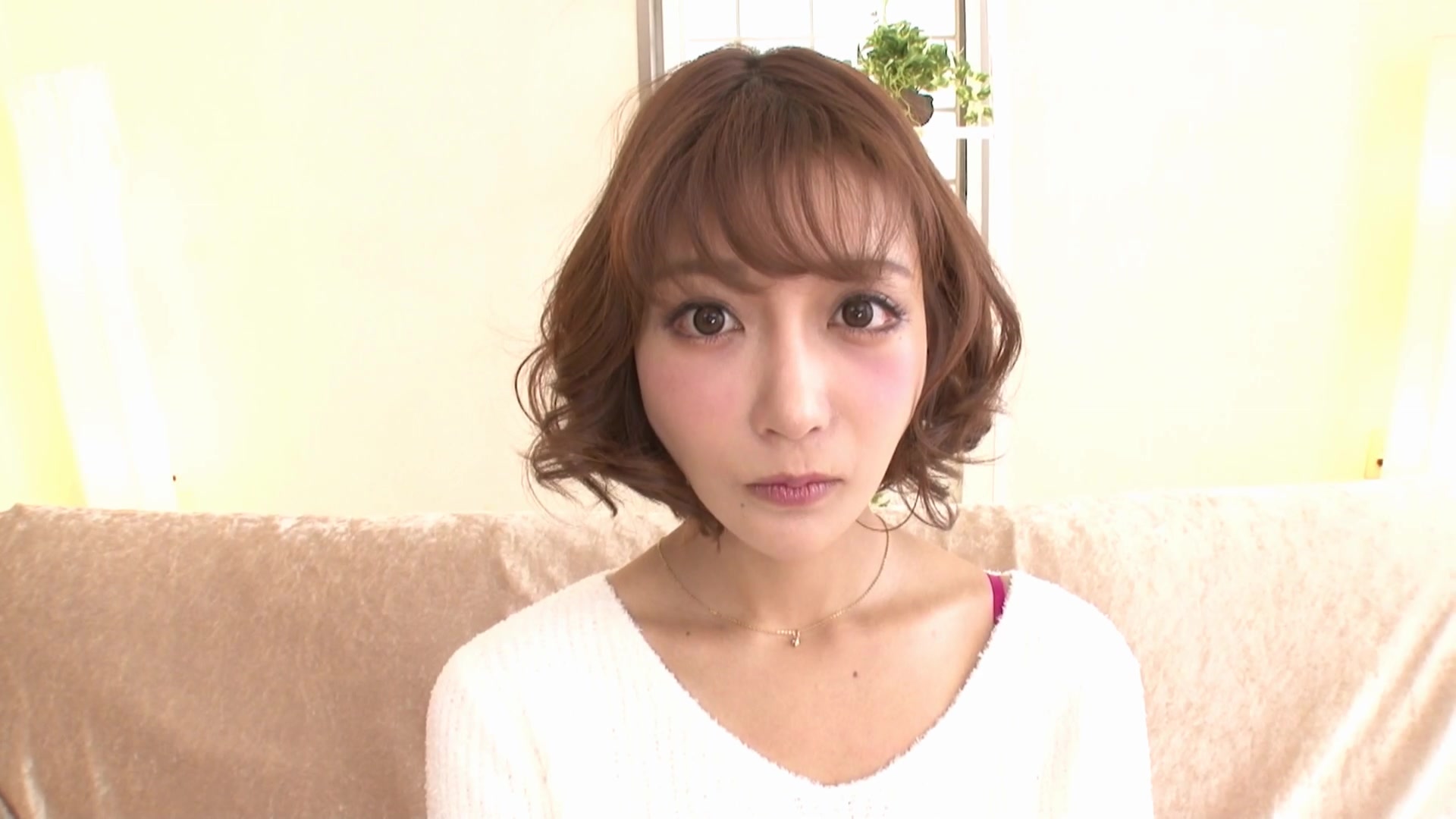 [SNIS-907] 请假装被催眠！1mm也不能動的忍耐超快感身體動作SEX 明日花キララ - 1of5