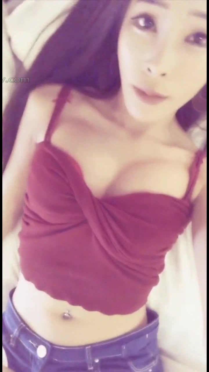 爆乳E奶极品女神Ailen火爆性爱流出 酒醉女神玩双穴 啤酒瓶插穴迷醉浪叫 无套爆操 爆美艳崩坏