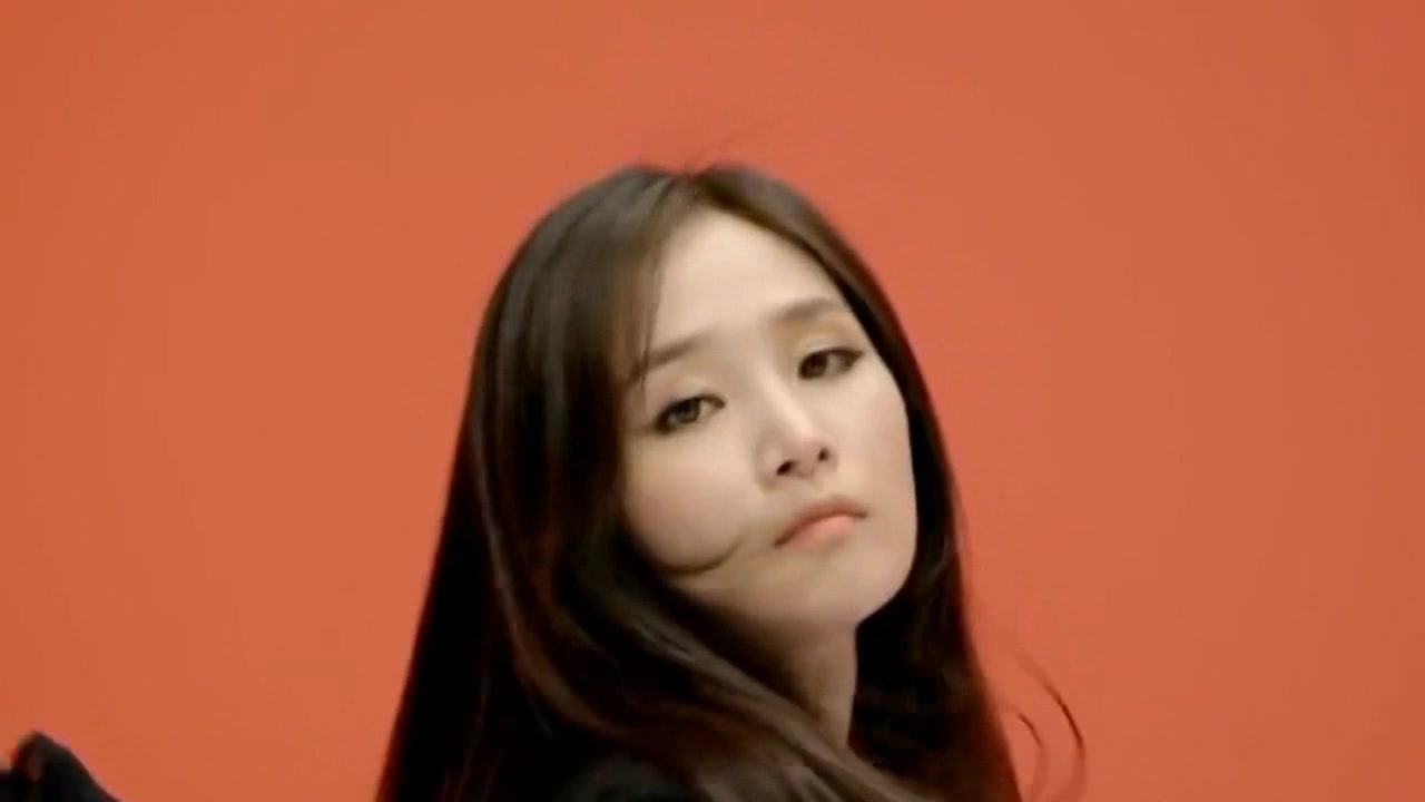 最新韩国人气女子组合『九缪斯』成人合成版MV流出2 劲舞性爱完美结合 淫荡女神 疯狂乱爱 高清720P无水印版