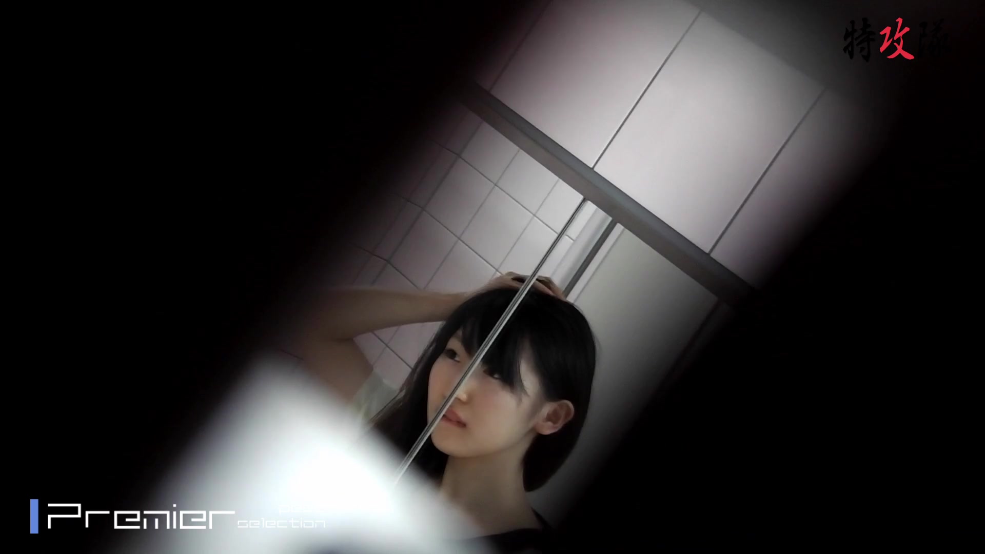 外站流出潜入大学女厕TP学妹嘘嘘05