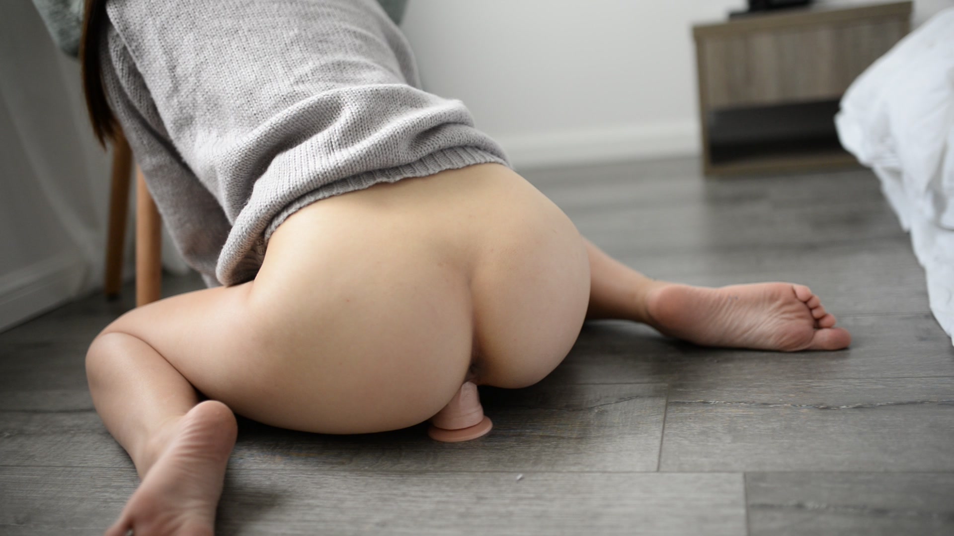 美少女欲求不满 假屌自慰 刚进去就高潮了