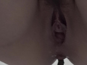 国内厕拍大神潜入某装饰城商场女厕偷拍几个服务员嘘嘘1080P高清无水印版