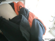 坑神潜入国内某经济型集体公寓卫生间定点偸拍形形色色的年轻妹子方便发现一个妹子居然怀孕了