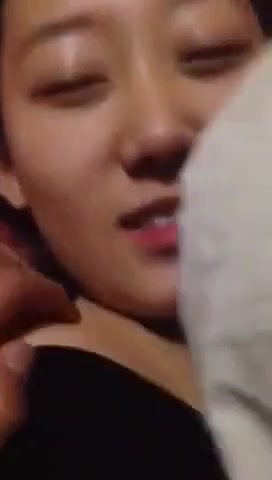 害羞的楼上少妇