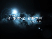 有钱的干妈趁老公不在与干儿子酒店打炮