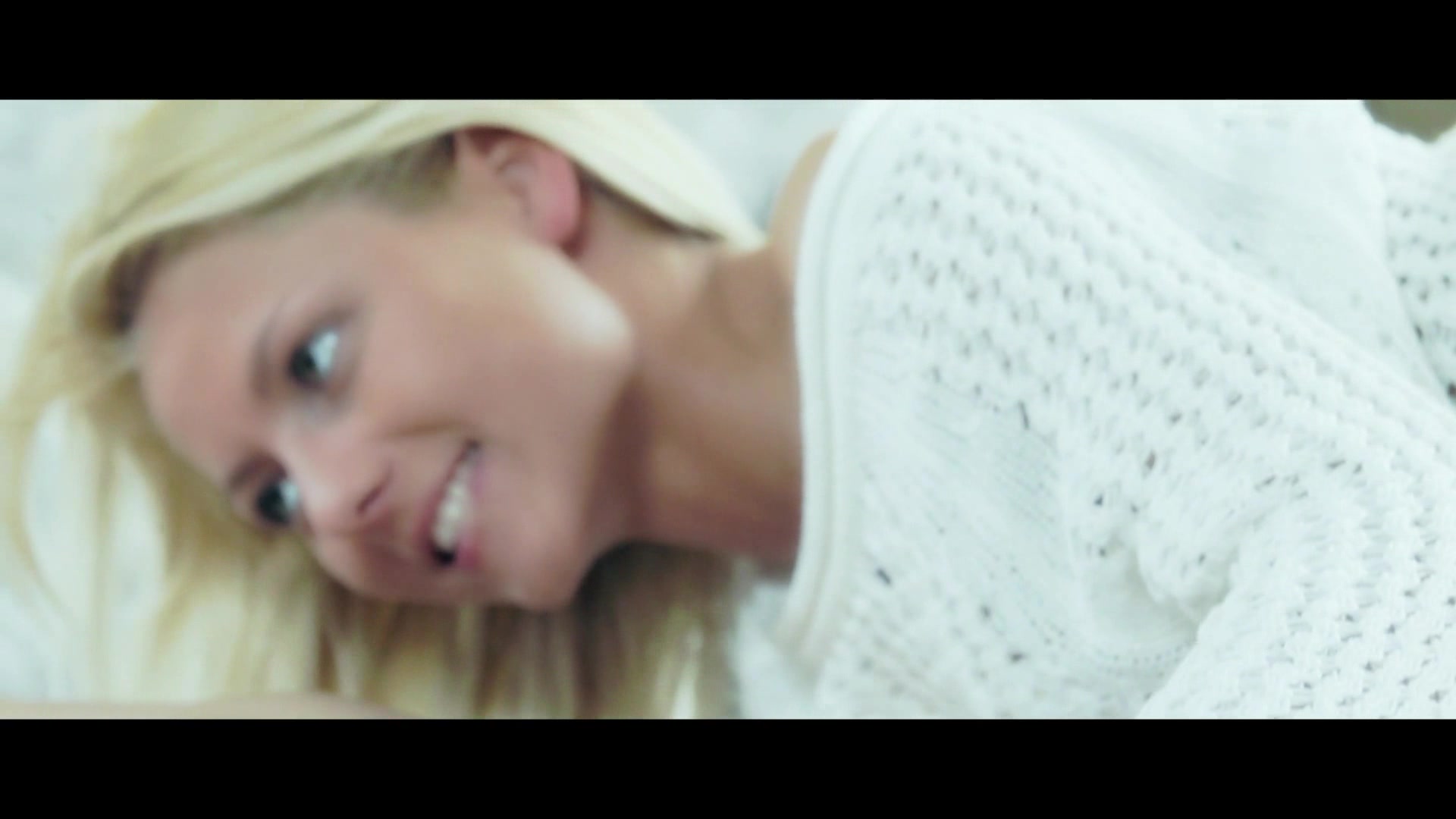 xar130427anneli and jessica technicolor dreams