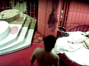 看样子有点像基层领导干部的中年男情趣房啪啪啪长发白嫩小情人肏的还挺猛720P高清